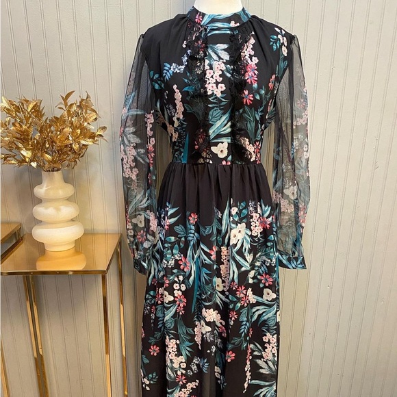 Mesh Sleeve Floral Dress - Picture 4 of 6